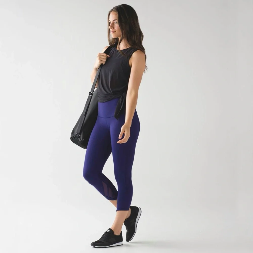 Lululemon Essential Rhythm Crop Emperor Blue - Picture 2 of 12